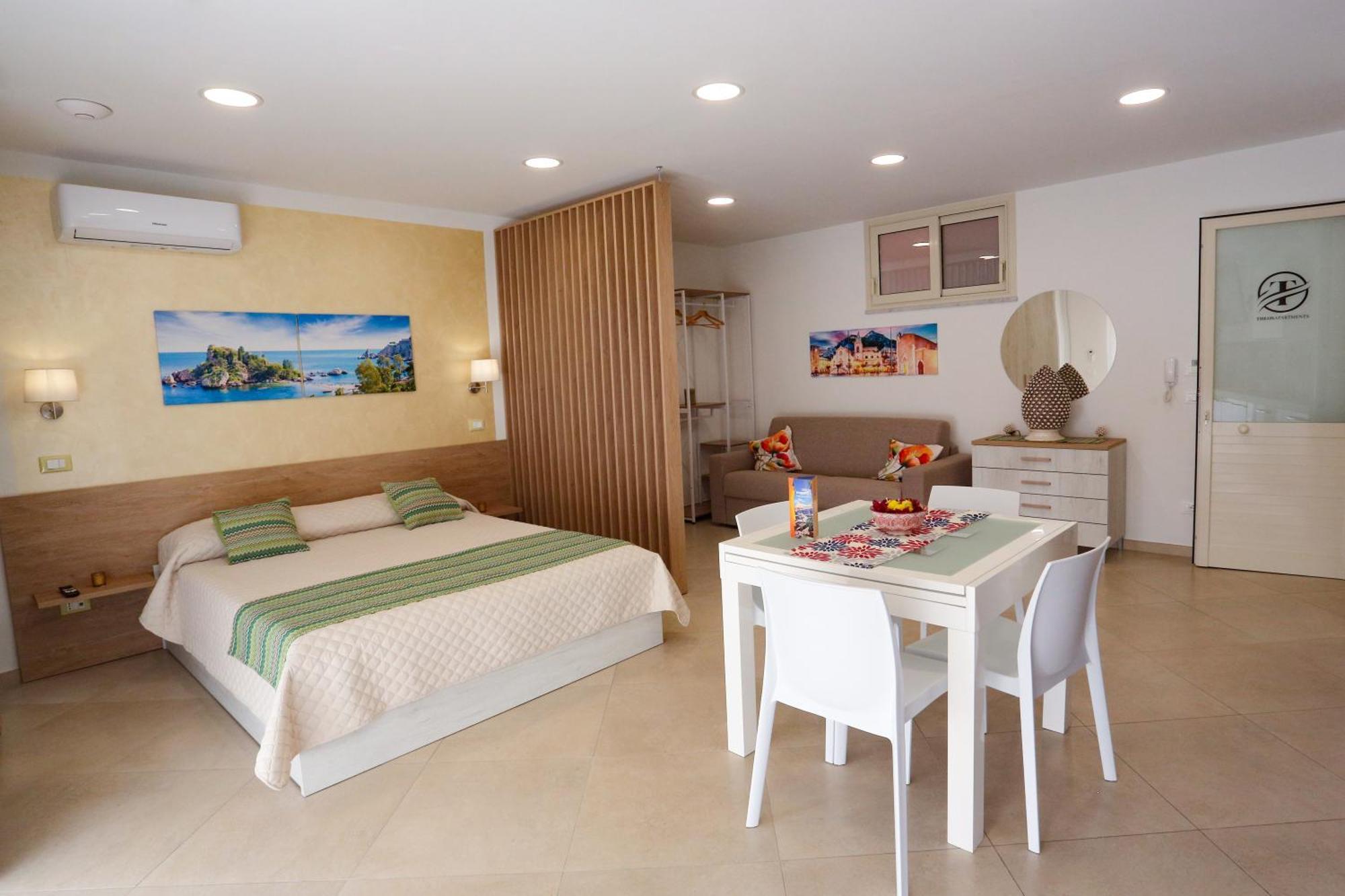 Theos Holidays Apartments Giardini-Naxos Exterior foto